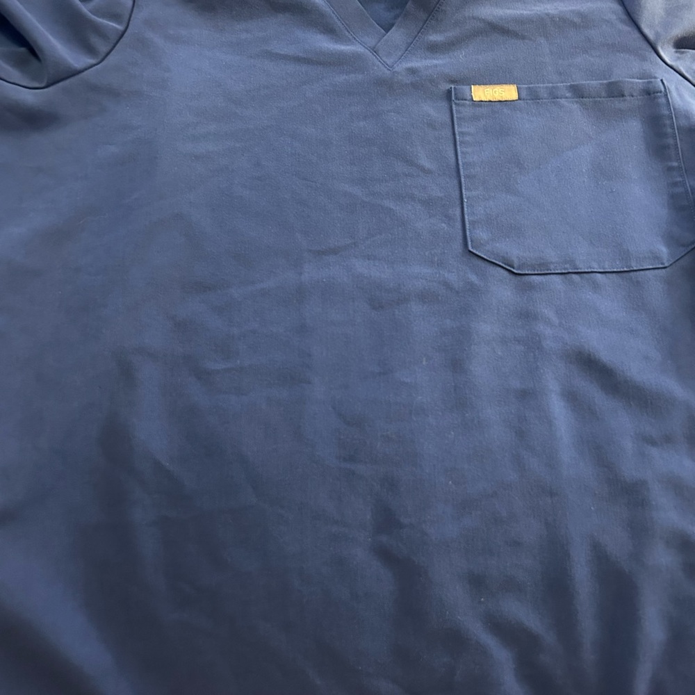Women ROYAL Blue V-Neck Scrub shirt FIGS SIZE SMALL AND BOTTOM SIZE SMALL